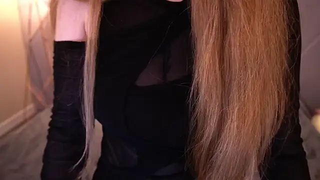 DanielaReign online show from 04/18/26, 08:40