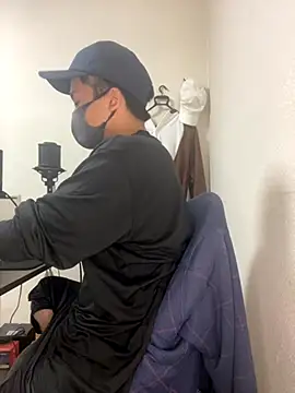 RYUTA 9911 online show from 11/08/25, 10:37