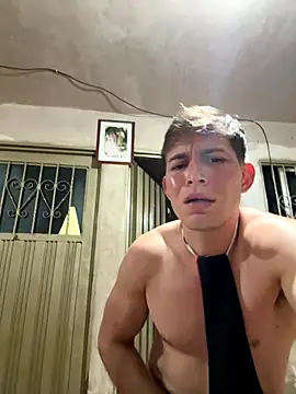 AlexanderBianchi2 online show from 11/28/25, 11:07