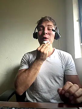 AlexanderBianchi2 online show from 12/13/25, 08:47