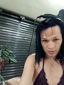 PaulinaLondra2 online show from 11/18/25, 10:41