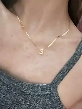 Melzinhasweet online show from 11/24/25, 09:14