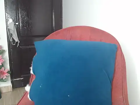 Snapshot of Sexy_Annii chatting on 12/22/25, 12:07 Sexy Annii online show from 12/22/25, 12:07