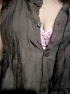 LenaLy2k online show from 11/21/25, 11:47