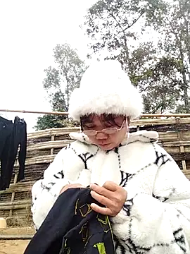 be-yeu online show from 12/05/25, 08:34