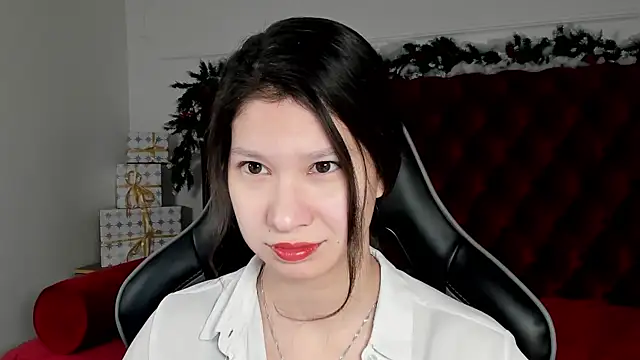 SaraDenars online show from 12/16/25, 04:17