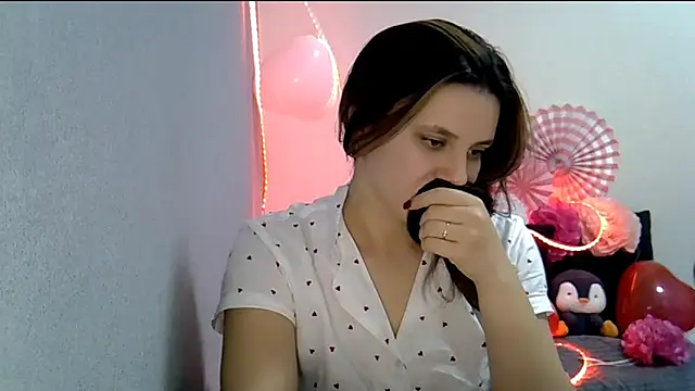 KiraHoney online show from 02/14/26, 07:32