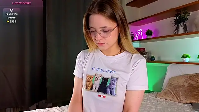 JeanToh online show from 03/17/26, 03:37