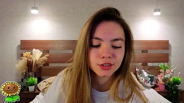 Snapshot of MargieDavidson chatting on 02/16/26, 08:43 MargieDavidson online show from 02/16/26, 08:43