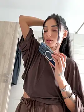 VickyM99 online show from 04/23/26, 02:19