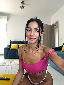 Snapshot of VickyM99 chatting on 06/03/26, 02:33 VickyM99 online show from 06/03/26, 02:33