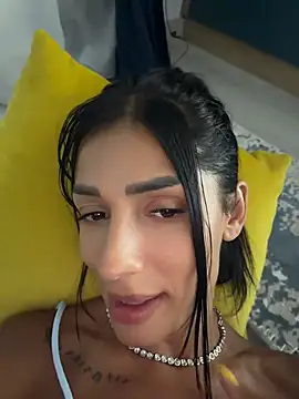 Snapshot of VickyM99 chatting on 07/12/26, 06:21 VickyM99 online show from 07/12/26, 06:21