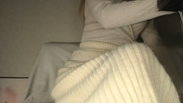 Snapshot of charm__me chatting on 02/13/26, 09:55 charm me online show from 02/13/26, 09:55