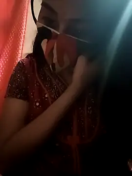 Snapshot of Tamil_White_Rose chatting on 12/22/25, 06:54 Tamil White Rose online show from 12/22/25, 06:54