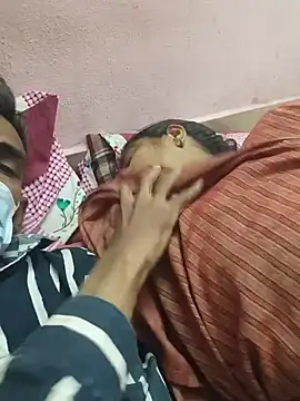 Snapshot of Lailamajnu1996 chatting on 03/02/26, 08:32 Lailamajnu1996 online show from 03/02/26, 08:32