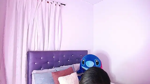 BryanaSmiths online show from 11/06/25, 07:37