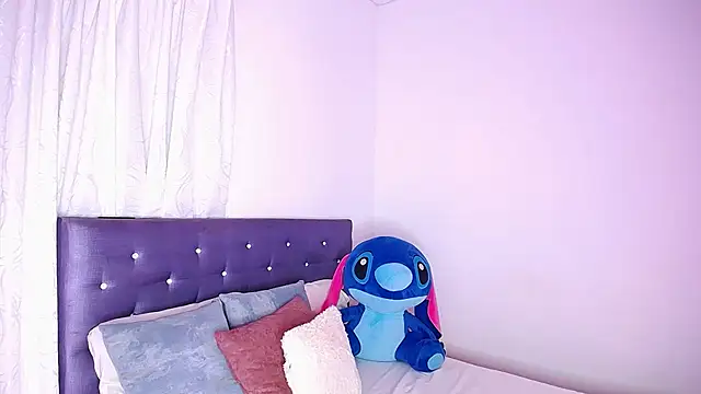 BryanaSmiths online show from 11/17/25, 09:53