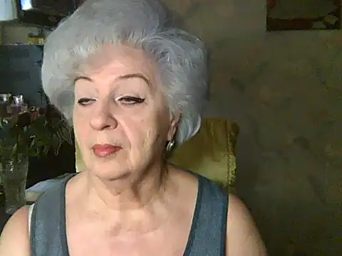Snapshot of ValeriaKroww chatting on 07/14/26, 04:06 ValeriaKroww online show from 07/14/26, 04:06