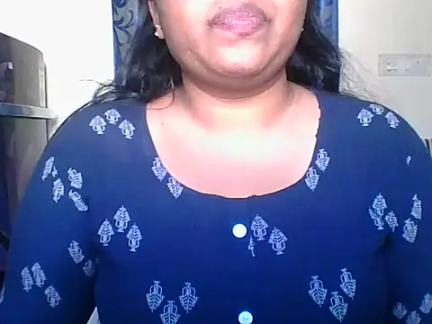 Mathi cam online show from 01/14/26, 05:13