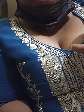 Mathi cam online show from 06/14/26, 04:09