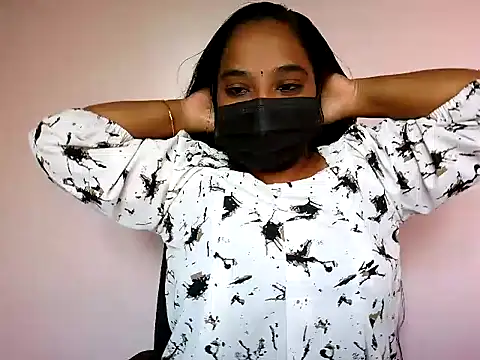 Mathi cam online show from 06/23/26, 04:10