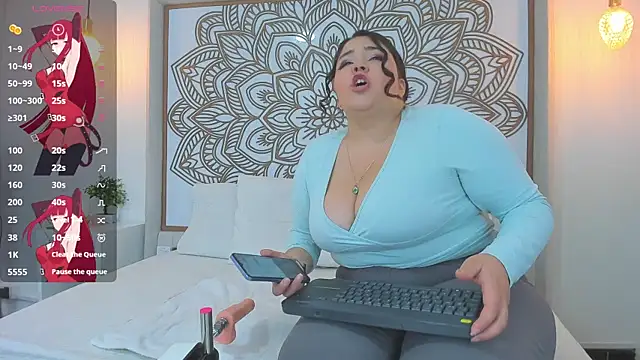 Lilith Aliany  online show from 12/18/25, 01:17