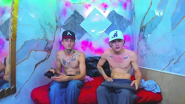 Snapshot of Kevinperlas chatting on 11/17/25, 07:41 Kevinperlas online show from 11/17/25, 07:41