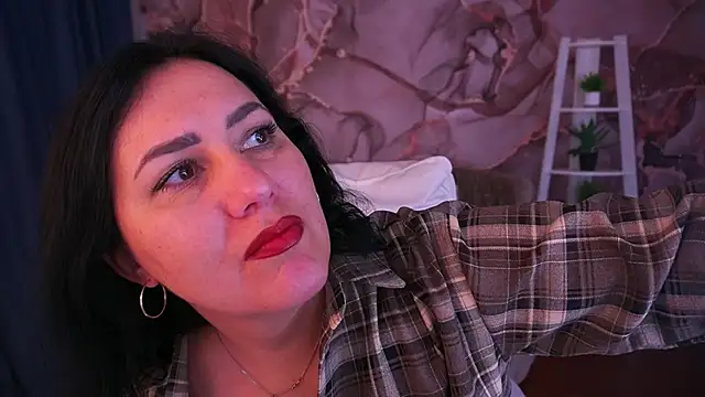 VelvetLuck online show from 12/01/25, 02:00