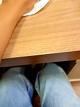 Morenaizzy online show from 11/08/25, 09:24