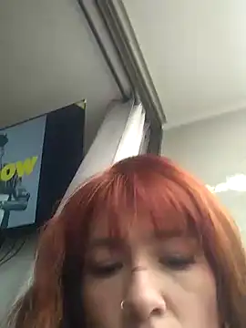 Xeena  online show from 11/26/25, 11:44