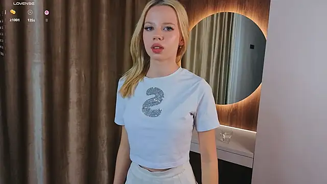 DorisCandelario online show from 12/01/25, 03:06