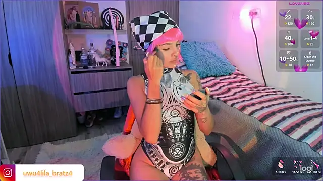 Lila bratzz online show from 04/14/26, 01:11