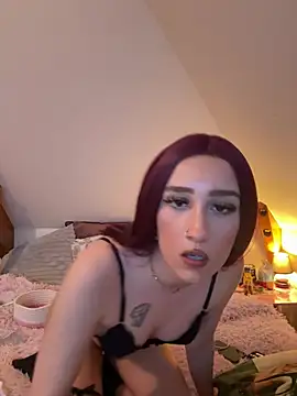 Snapshot of vanille13r chatting on 02/24/26, 06:50 vanille13r online show from 02/24/26, 06:50