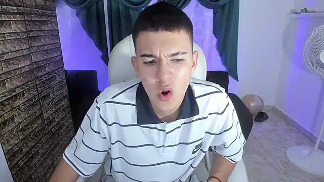 Aleck Boy online show from 11/25/25, 07:47