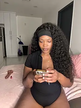 PrincessDreamm online show from 12/04/25, 11:13