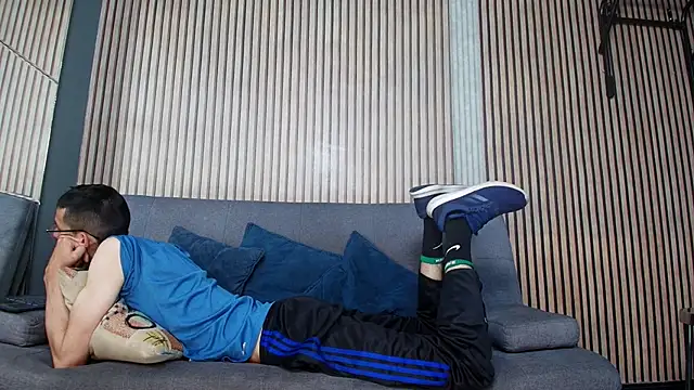 ZyroNight online show from 12/18/25, 10:16