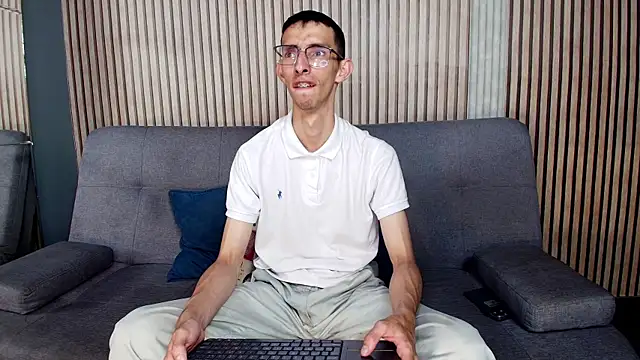 ZyroNight online show from 12/20/25, 03:57