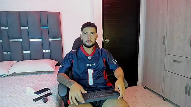 noah corvelle online show from 11/10/25, 12:53