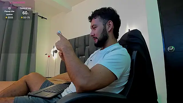 noah corvelle online show from 11/20/25, 06:24