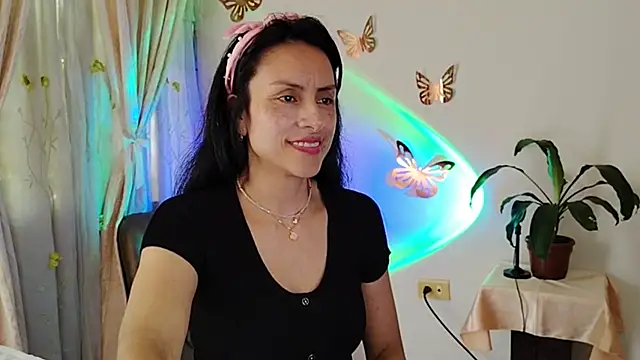 Bella Exhibition online show from 11/28/25, 06:43