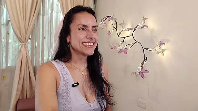 Bella Exhibition online show from 04/19/26, 07:16