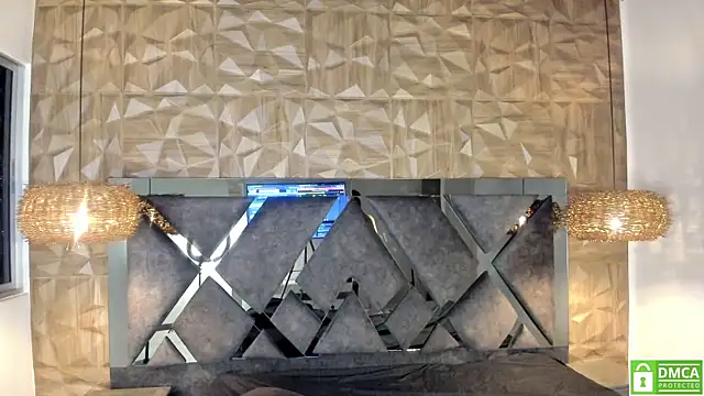 Kiara velvet   online show from 04/08/26, 04:34