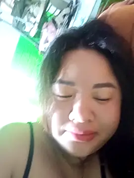 Bee-bgolden online show from 12/14/25, 11:42