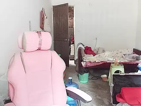 RebelAura online show from 11/05/25, 12:21