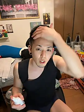 ippei0001 online show from 11/17/25, 08:31