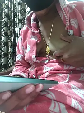 collagesonam online show from 11/26/25, 11:00