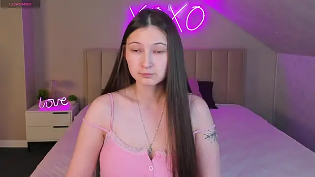 Ella Burns online show from 04/23/26, 01:40