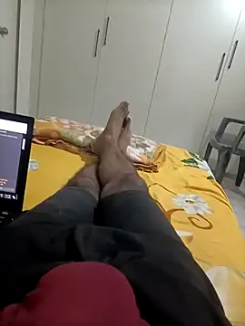 Snapshot of RubyEntity chatting on 11/07/25, 04:51 RubyEntity online show from 11/07/25, 04:51