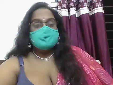hootypriya online show from 02/06/26, 07:06