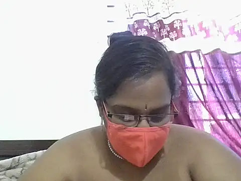 hootypriya online show from 02/13/26, 08:32